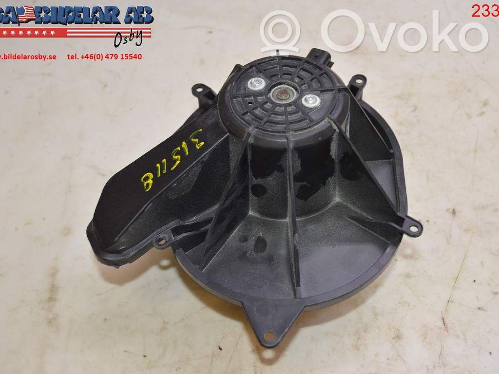 Chrysler 300 - 300C Mazā radiatora ventilators 