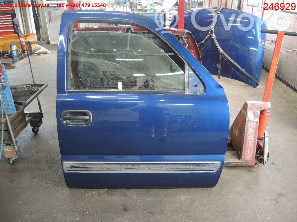 Chevrolet Silverado Дверь 