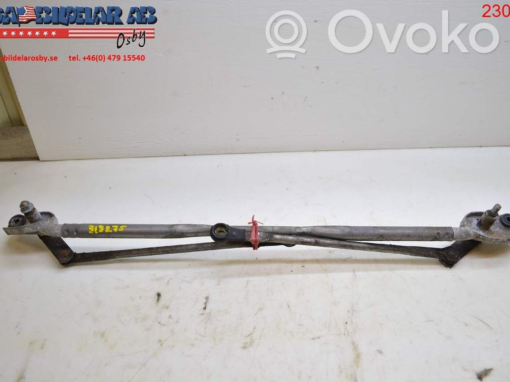 Chrysler 300 - 300C Front wiper linkage 