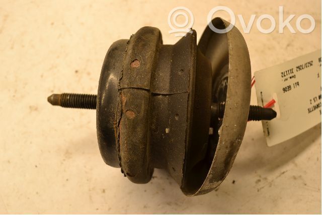 Chevrolet Corvette Engine mounting bracket 