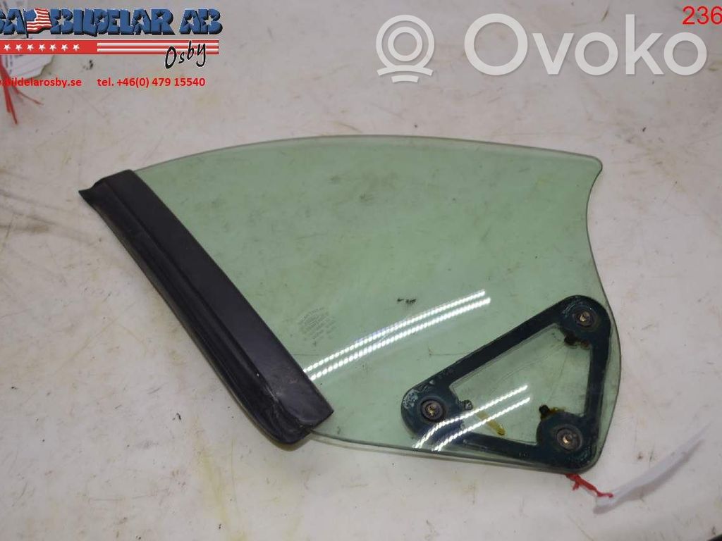 Rear side window   28405661R