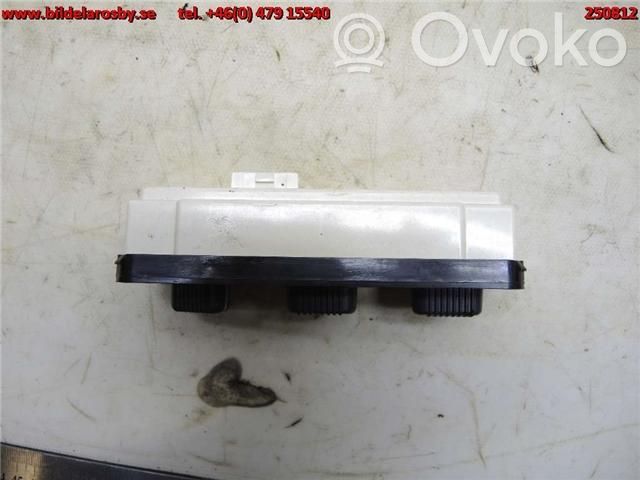Chevrolet Tahoe Climate control unit 