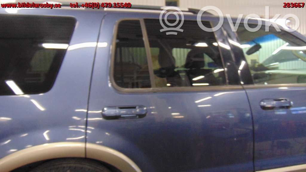 Rear door   13002819R