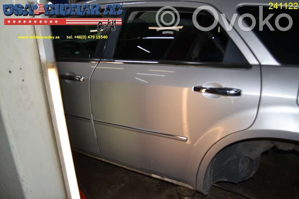 Chrysler 300 - 300C Galinės durys 