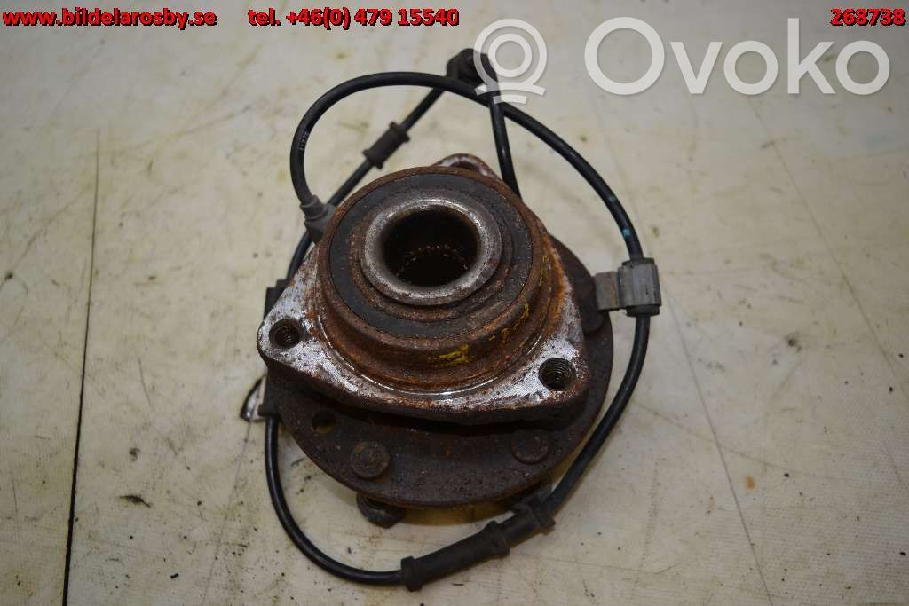 Chevrolet TrailBlazer Front wheel hub spindle knuckle 