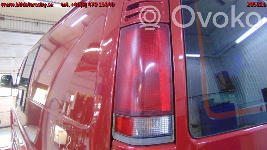 Rear/tail lights   16601808L
