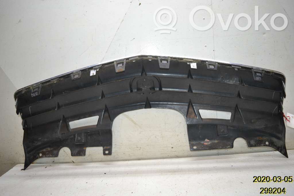 Cadillac SRX Front bumper lower grill 