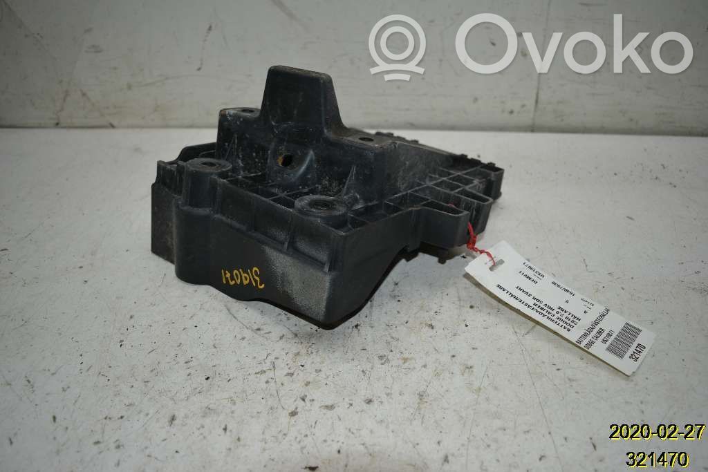 Battery tray