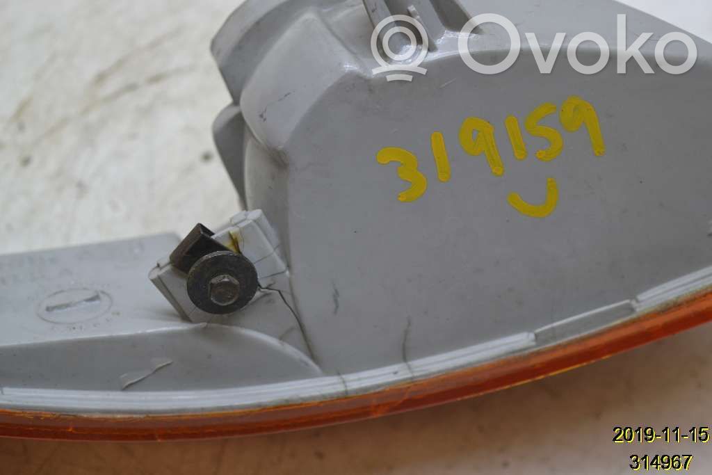Chevrolet Camaro Front indicator light 