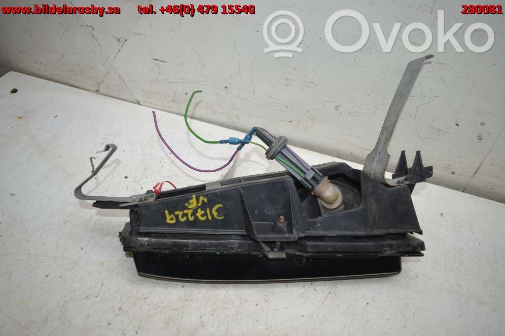 Front indicator light   11600872L