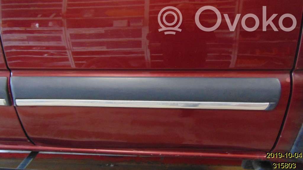 Chevrolet Suburban Galinės durys 