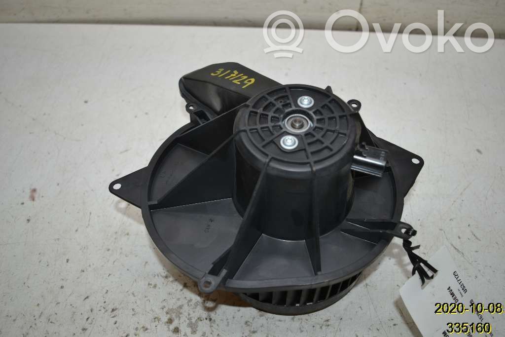 Dodge Magnum Mazā radiatora ventilators 