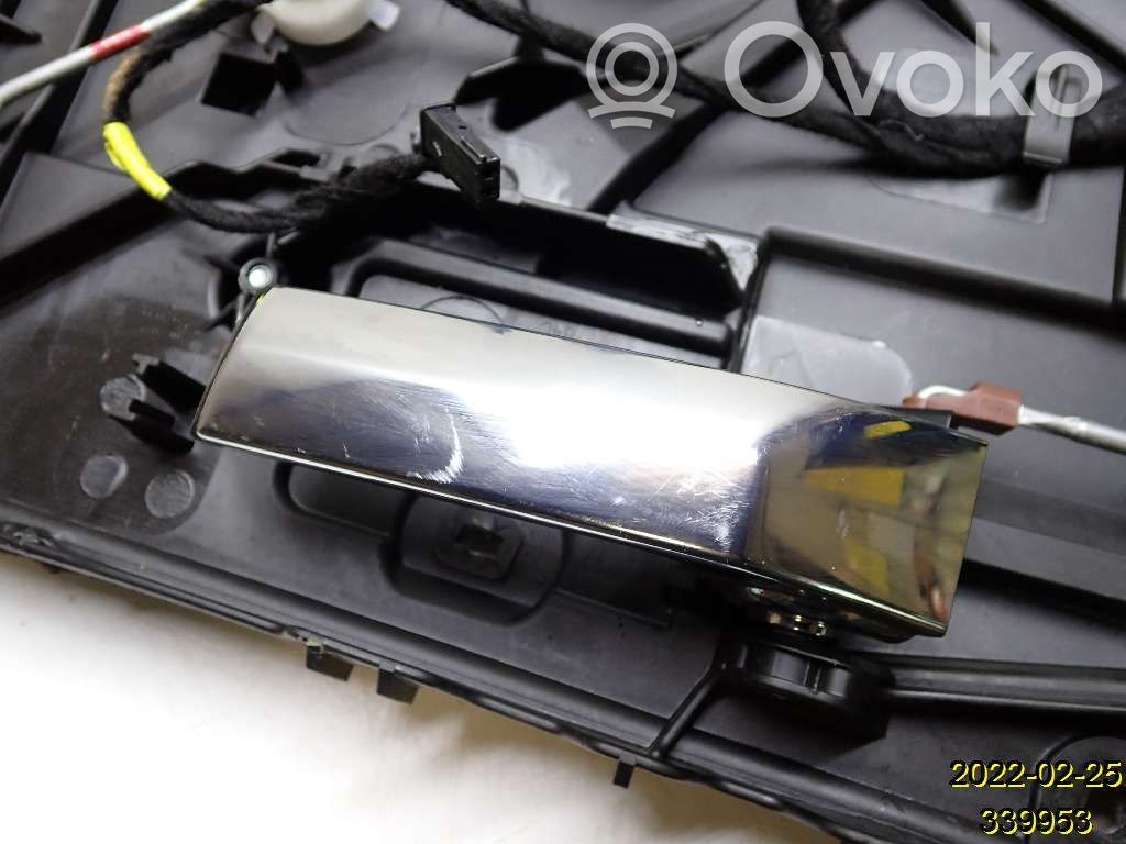 Dodge RAM Regulador de puerta trasera con motor 