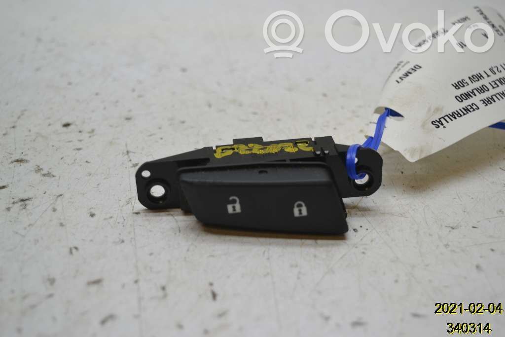 Central locking switch button   202007556