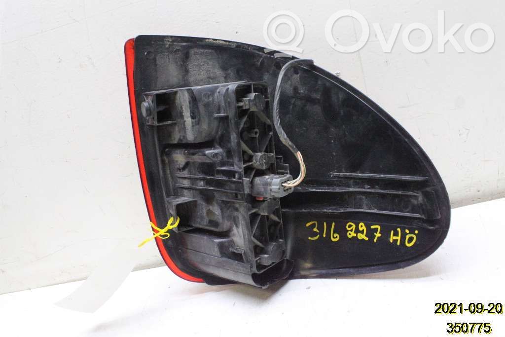 Rear/tail lights   16601010R