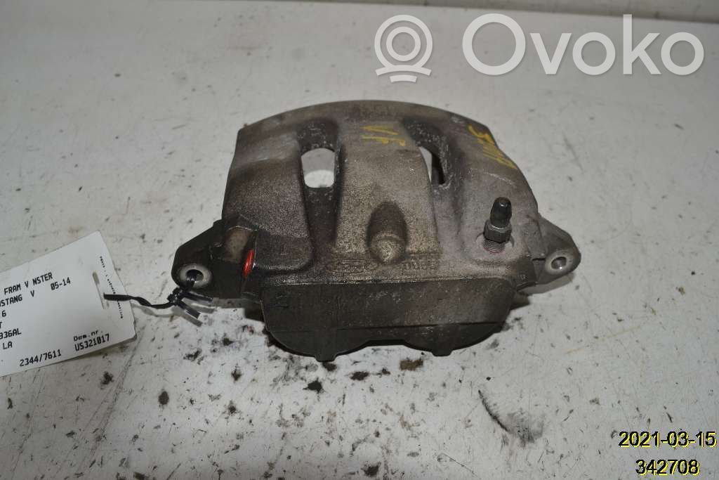 Ford Mustang V Front brake caliper 