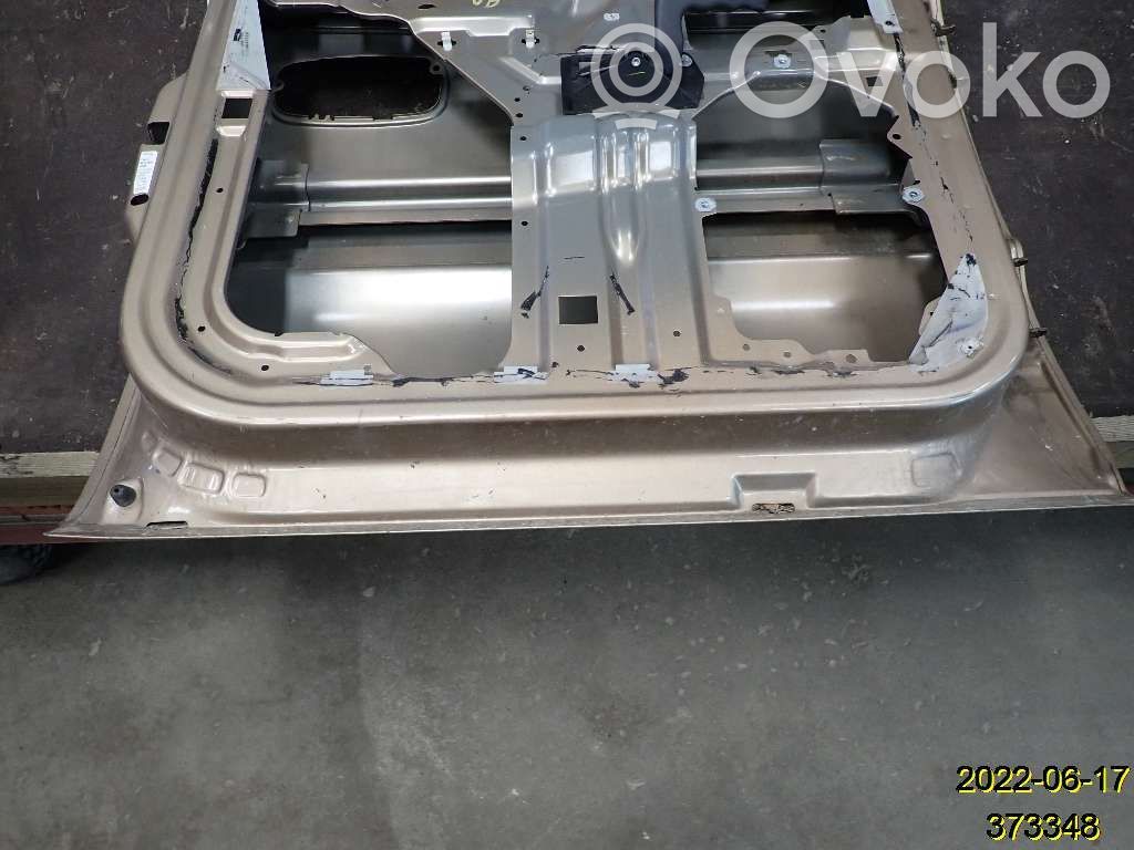 Chevrolet Suburban Galinės durys 
