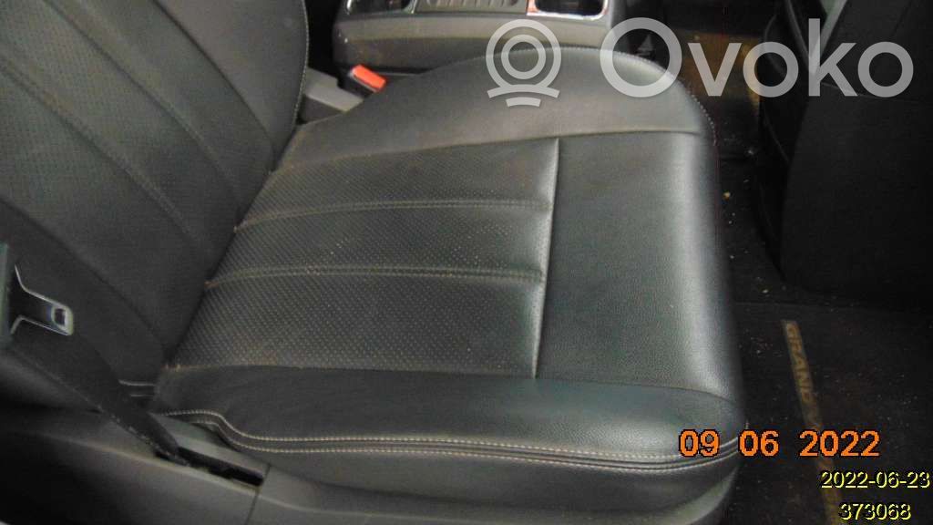 Chrysler Voyager Etumatkustajan istuin 