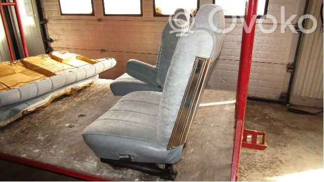 Front driver seat   67CM