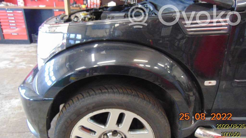 Dodge Nitro Крыло 
