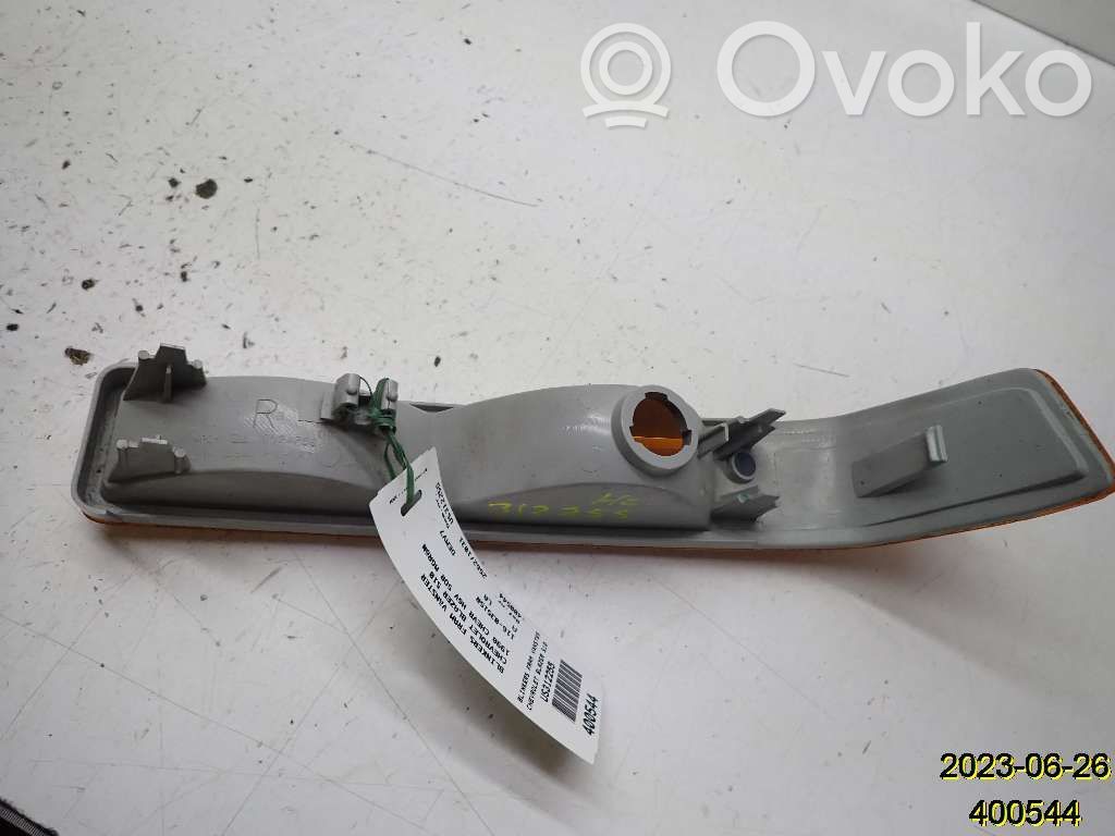 Chevrolet Blazer S10 Front indicator light 