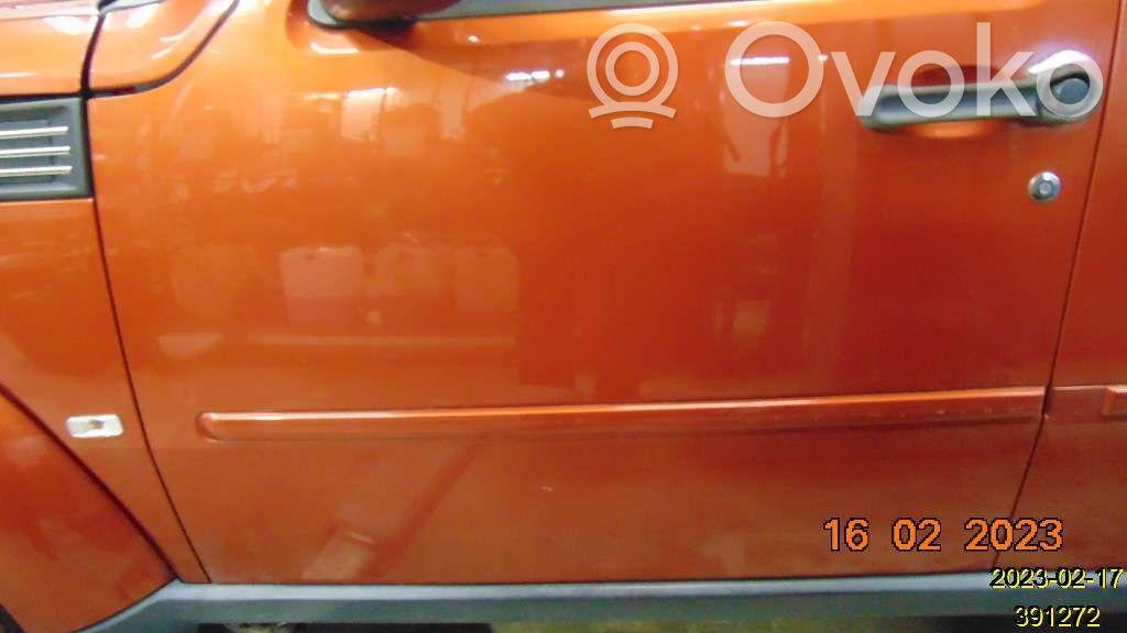Dodge Nitro Drzwi przednie 