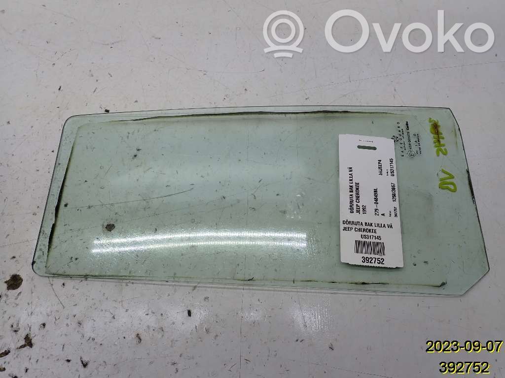 Ventanilla de ventilación de la puerta trasera   27904849BL