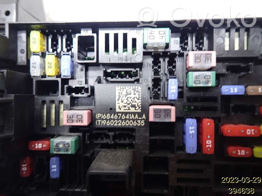 Fuse module   68467641AA