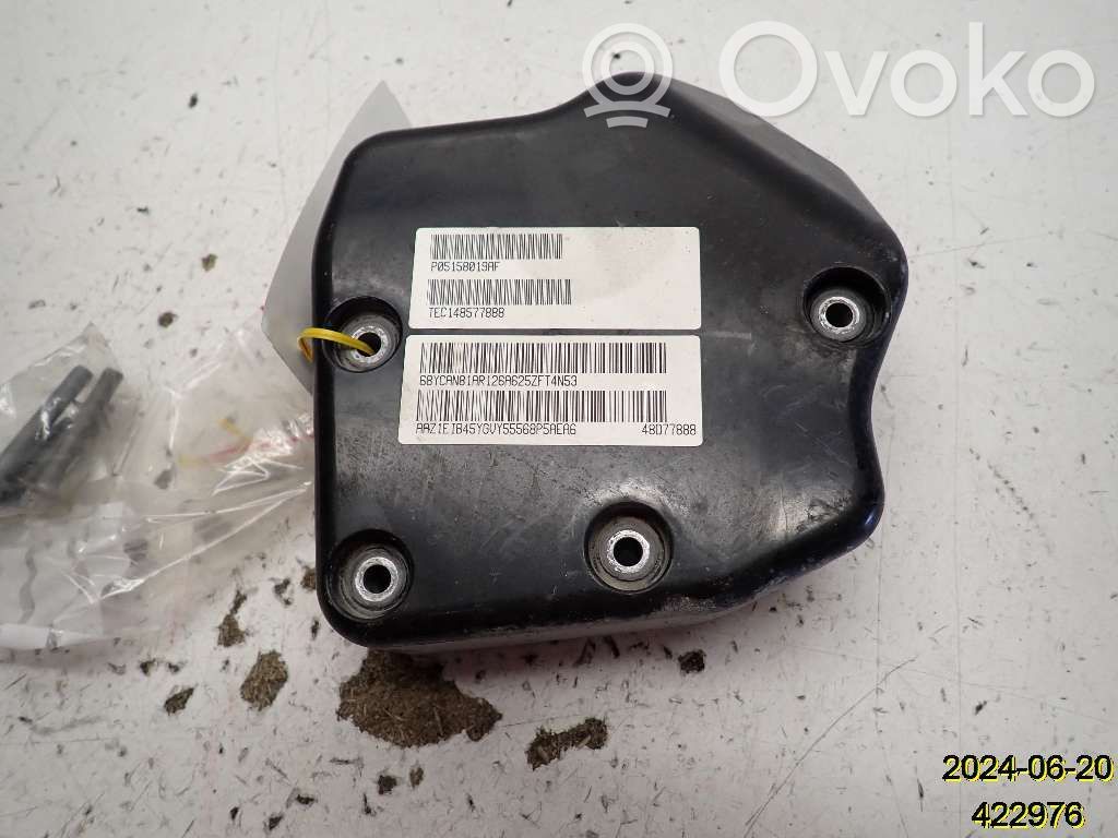 Cubierta del motor (embellecedor)   68211307AA