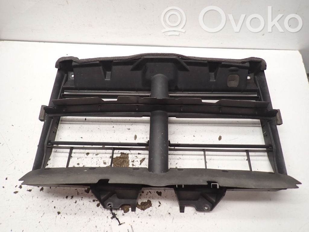 Maskownica / Grill / Atrapa górna chłodnicy   68227984AE
