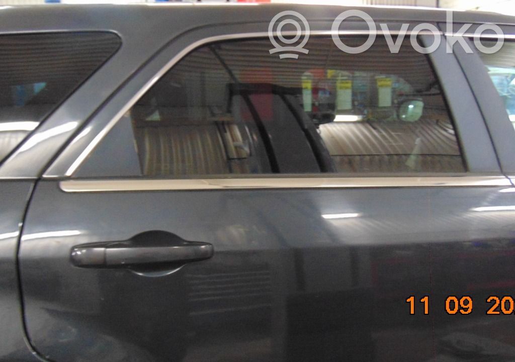 Chrysler 300 - 300C Galinės durys 