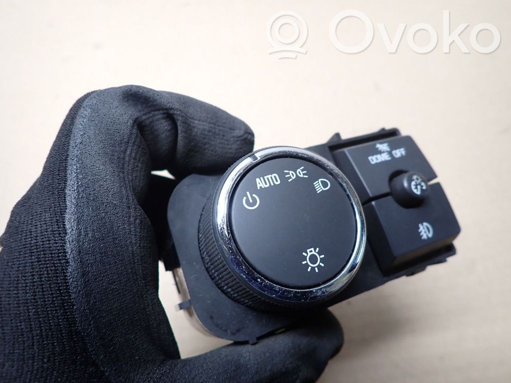 Chevrolet Silverado Light switch 