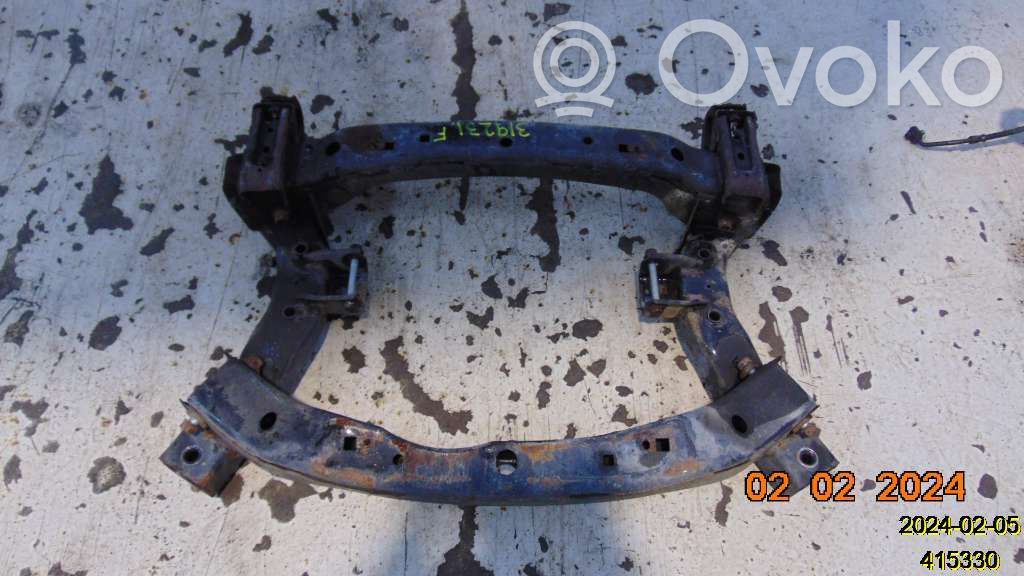 Chrysler 300 - 300C Priekinis traversas 