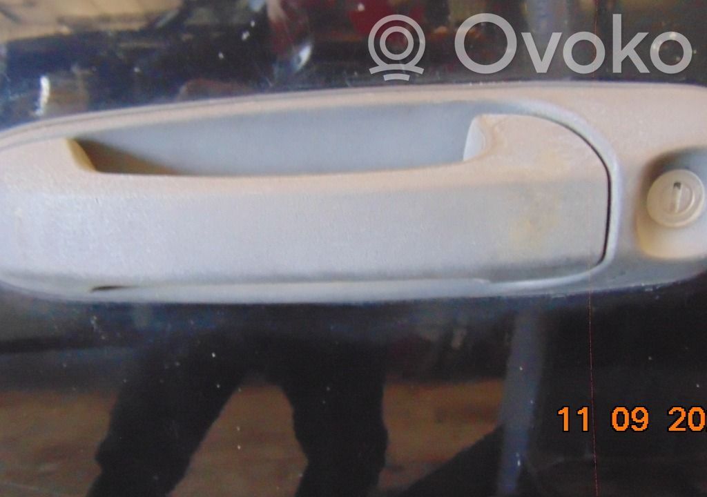Jeep Cherokee Manecilla externa puerta delantera 