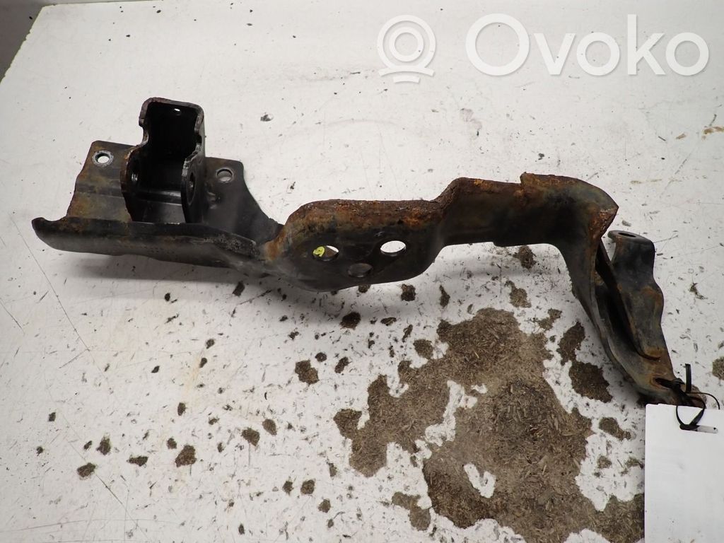 Dodge RAM Engine mounting bracket 