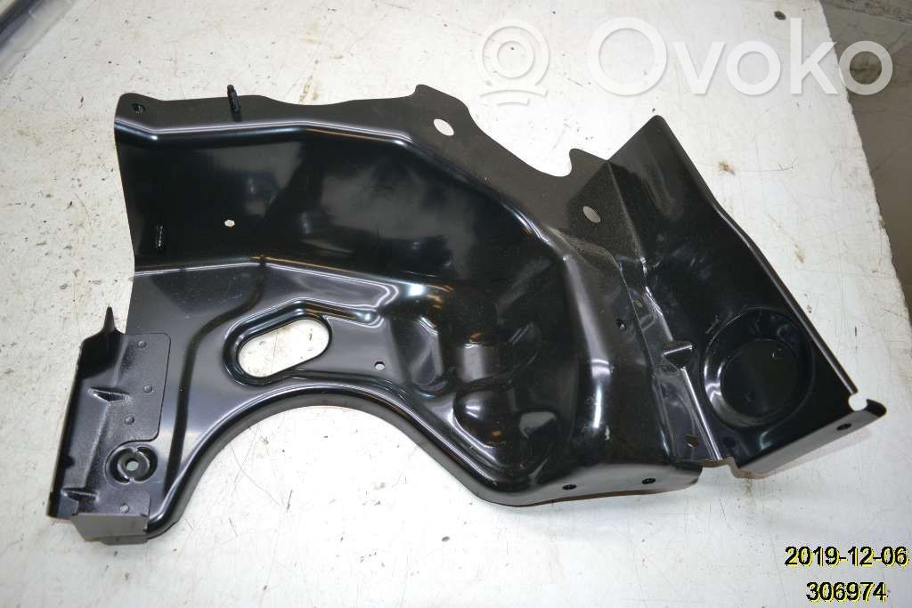 Cadillac BLS Staffa del pannello di supporto del radiatore parte superiore 