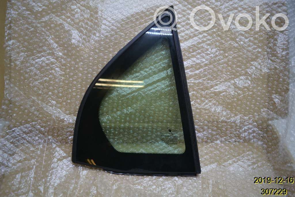 Cadillac BLS Vetro del deflettore posteriore