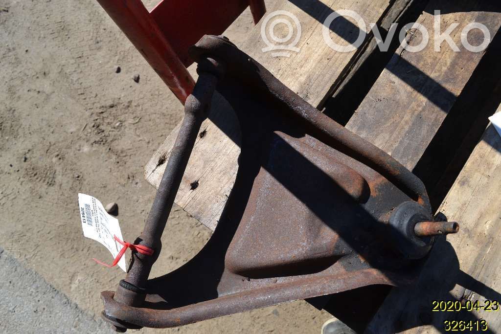 Oberer Querlenker vorne   51100339R