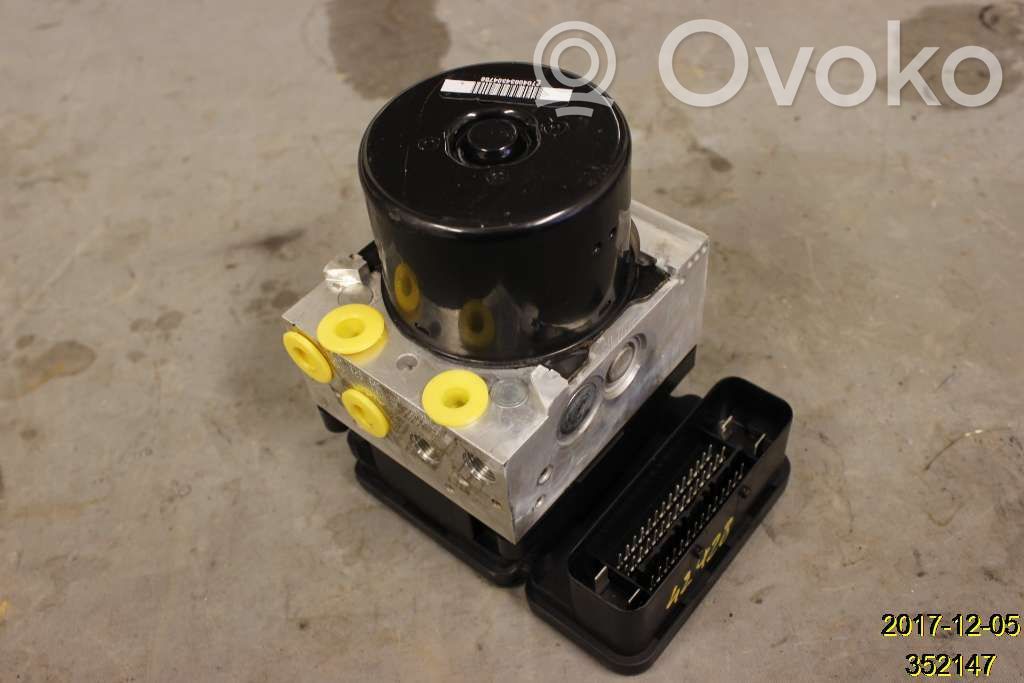 Volvo V70 ABS Pump 