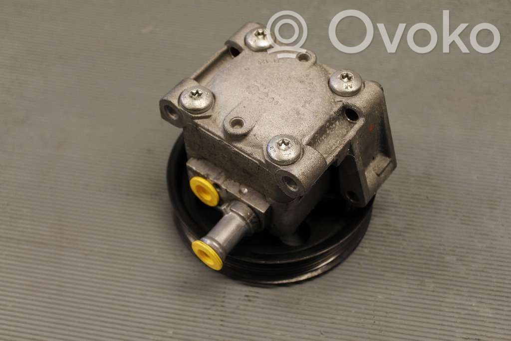 Volvo S60 Ohjaustehostimen pumppu 