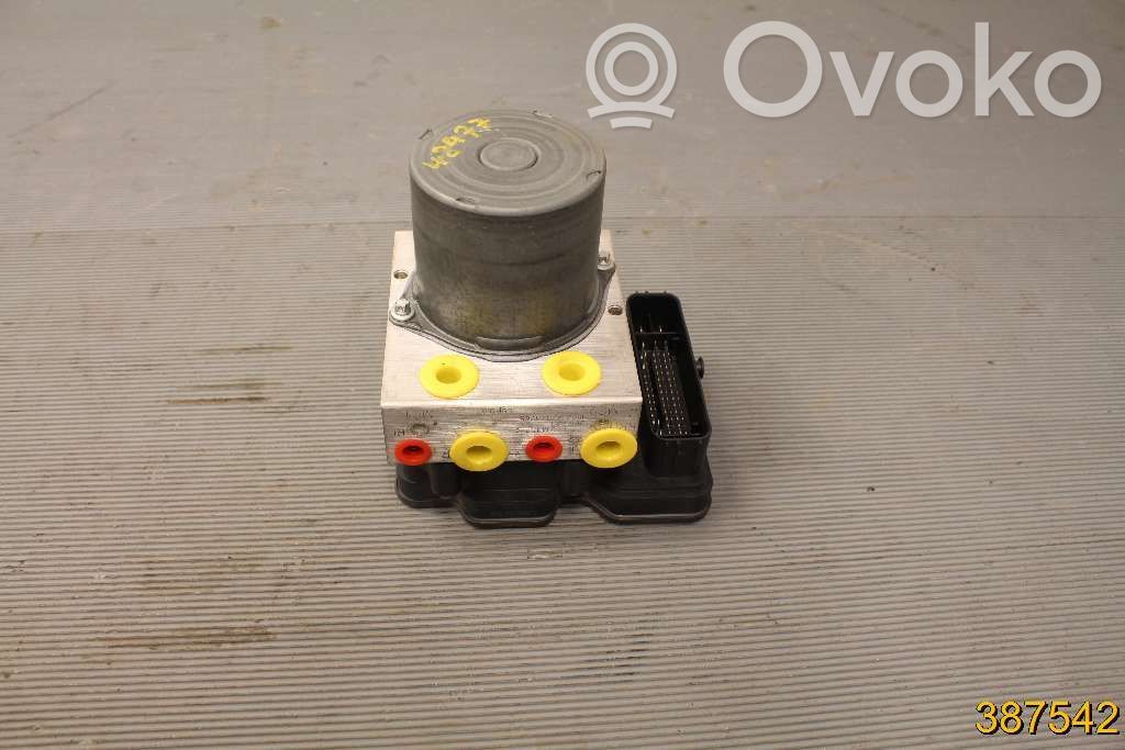 Volvo XC40 ABS bloks 