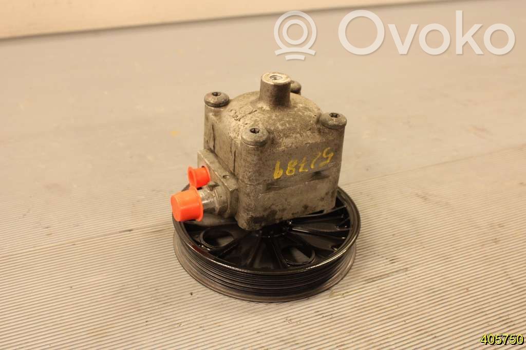 Volvo V70 Ohjaustehostimen pumppu 