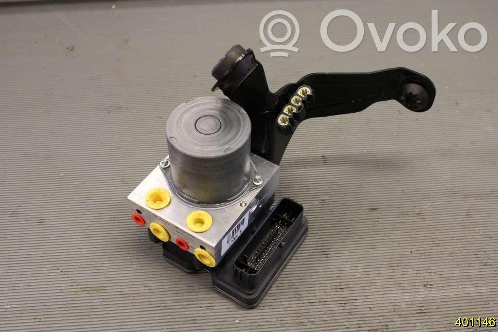 Volvo XC40 ABS Blokas 