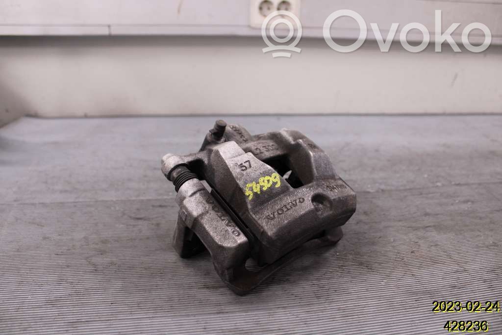 Volvo XC40 Etujarrusatula 