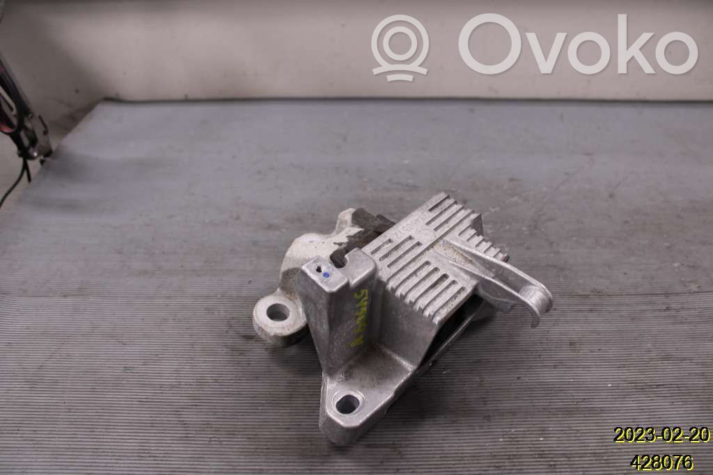 Engine mounting bracket   31460512