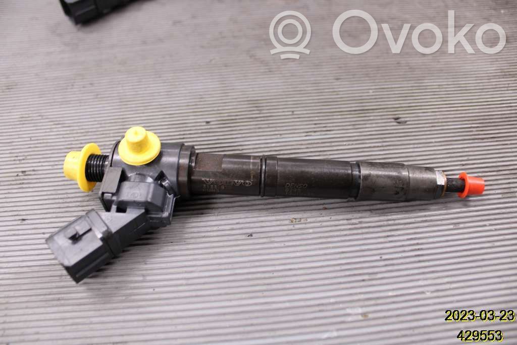 Volvo V70 Inyector de combustible 
