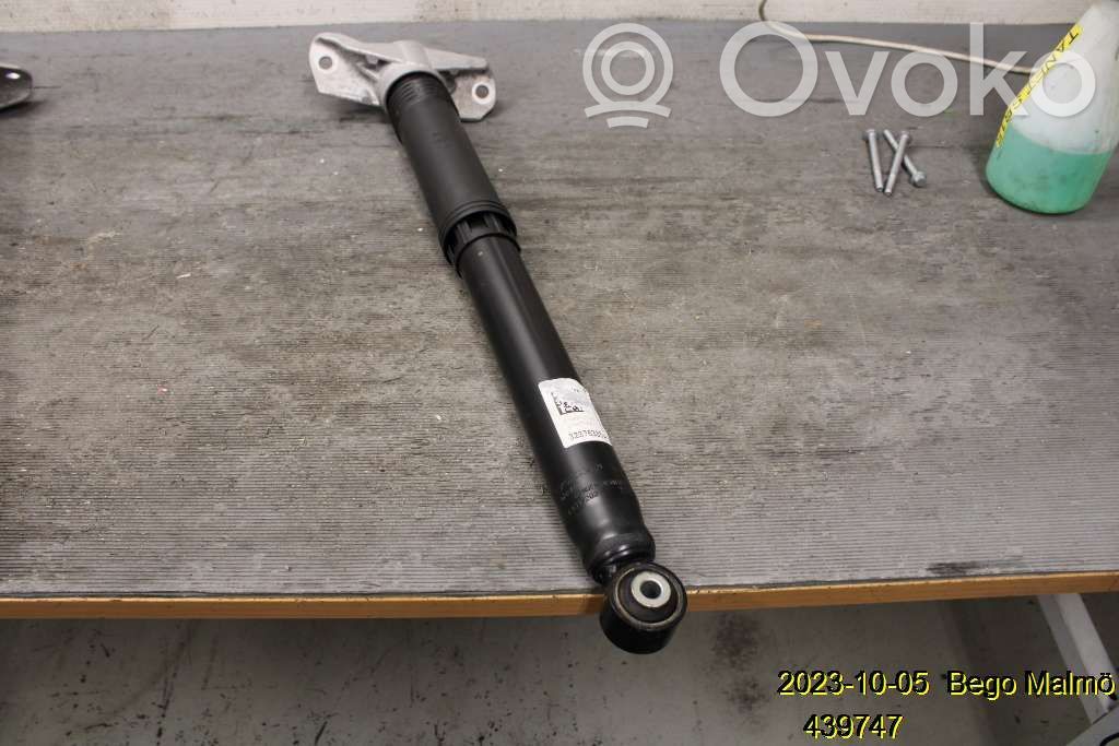 Volvo XC40 Amortyzator tylny 