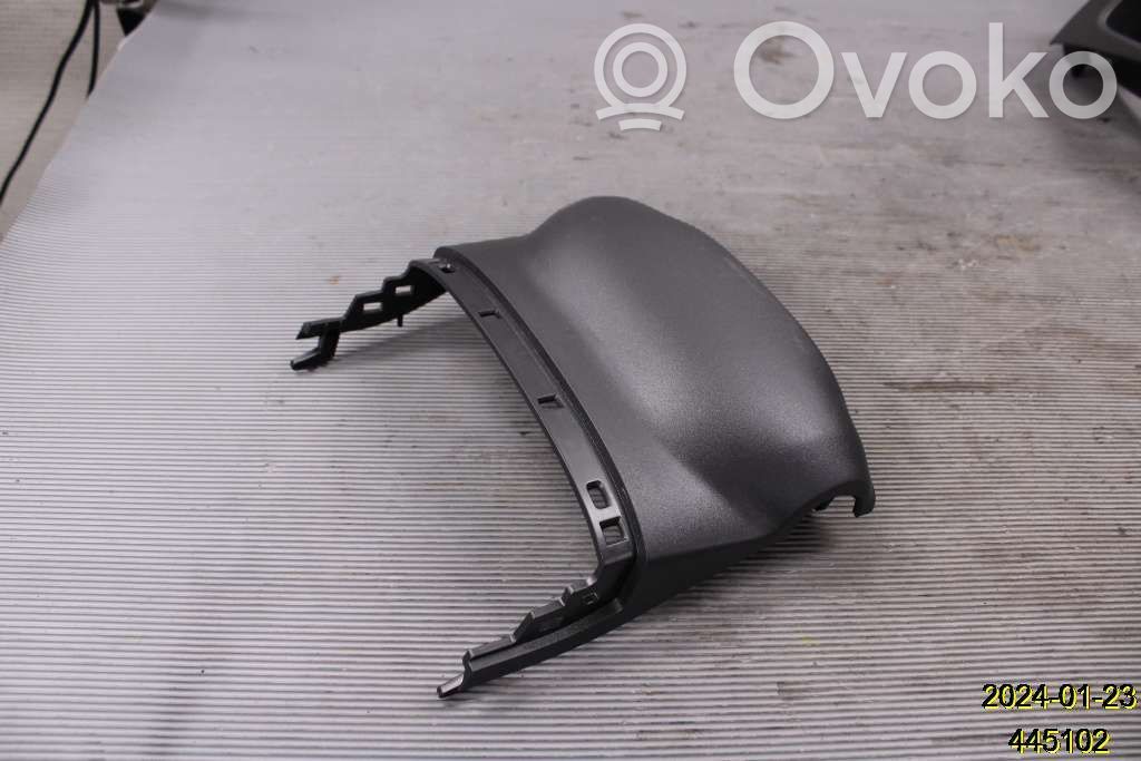 Volvo XC90 Steering wheel column trim 