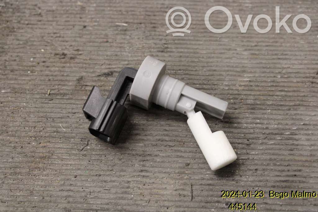 Volvo V60 Windshield washer fluid level sensor 