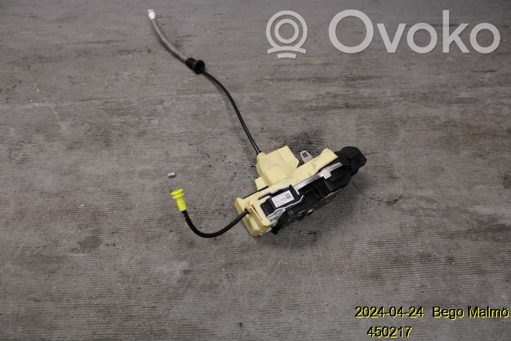 Volvo XC40 Motor de bloqueo de puertas 